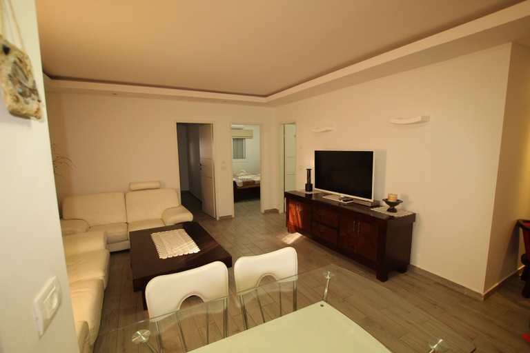 Others 5, The Seasons Beach Apartment 2