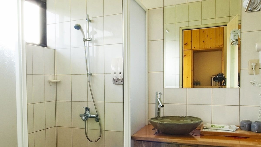 Bathroom 3, SHYE Lithuania Homestay, Taichung