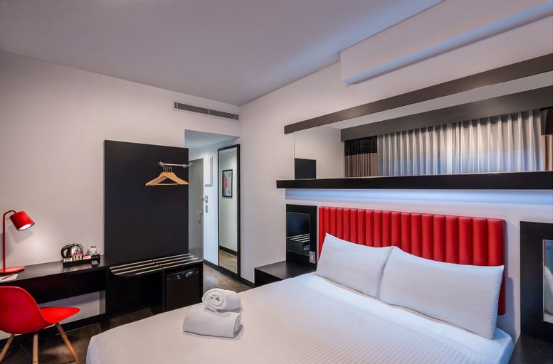 Bedroom 3, Essence Hotel Carlton, Melbourne