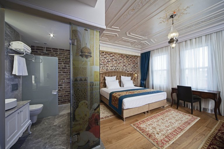 Bedroom 2, Azade Suites, Fatih