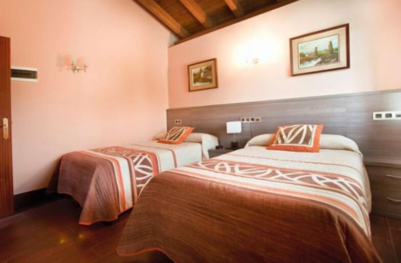 Bedroom 4, Hotel Rural Las Palmeras Muskiz, Vizcaya