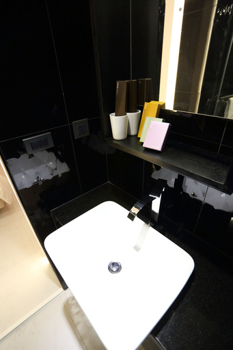 Bathroom 4, The Fantasy Apartment, Hualien