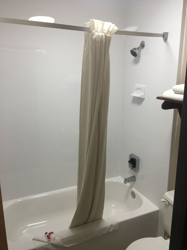 Bathroom 5, Super 8 by Wyndham Blue Earth, Faribault