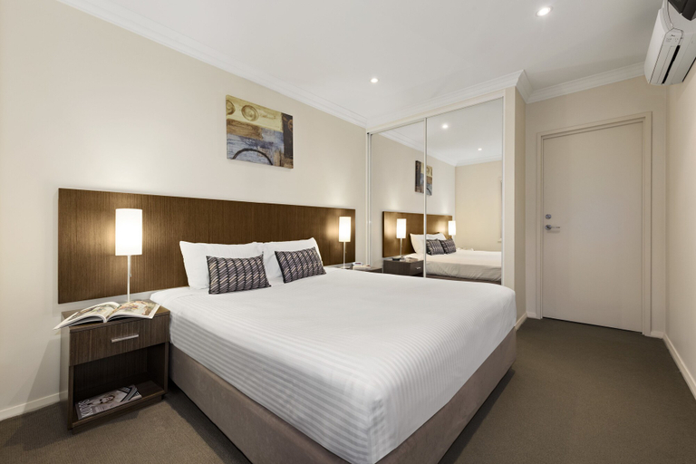 Bedroom 2, Quest Singleton, Singleton