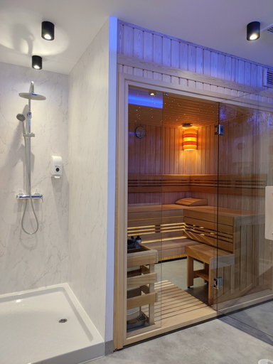 Bathroom 4, Joy 5 Hotel & SPA, Belgrade