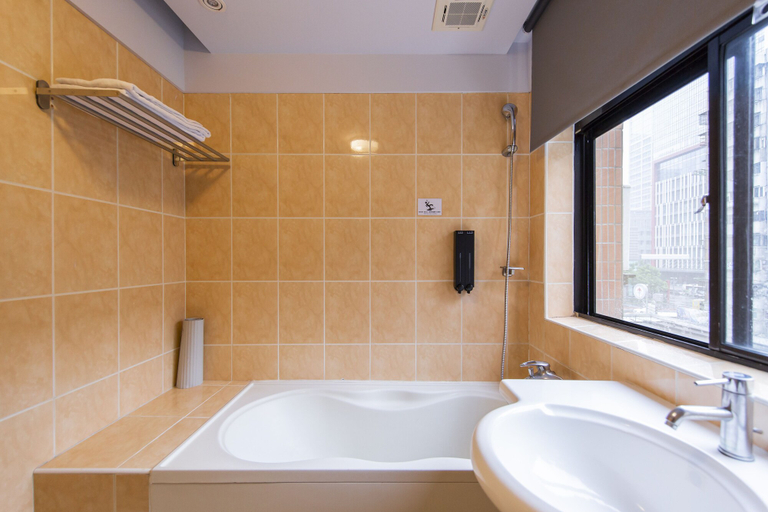 Bathroom 2, Peng Apartment, Taipei City