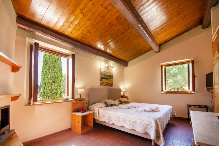 Bedroom 4, Palazzuolo, Siena