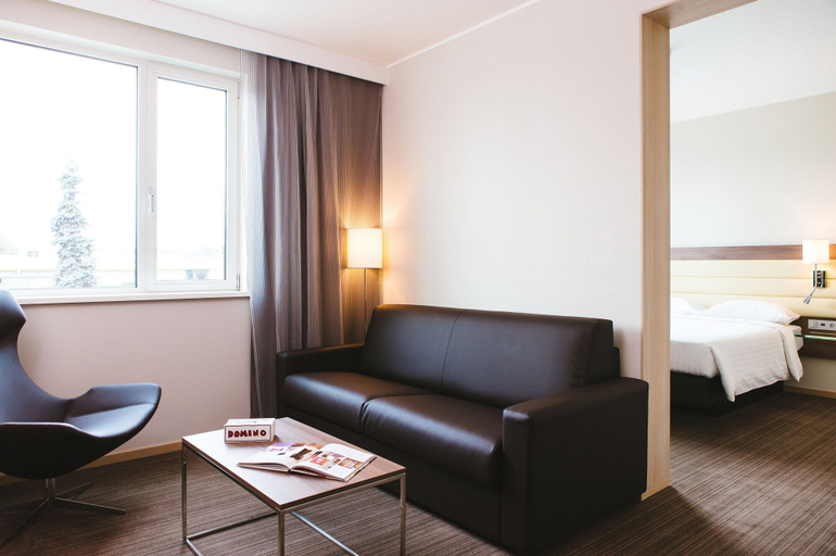 Bedroom 3, MOXY Munich Airport, Erding