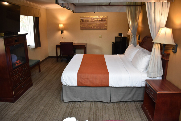 Bedroom 4, Dynasty Suites Redlands, San Bernardino