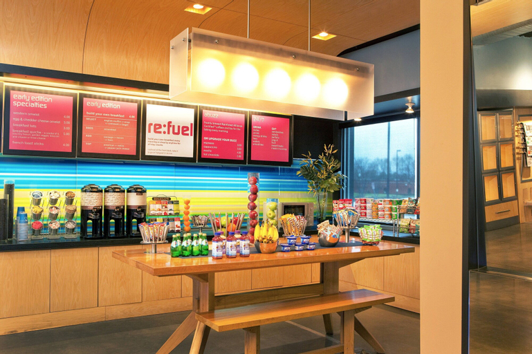 Food & Drinks 5, Aloft Chesapeake, Chesapeake