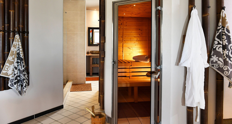 Bathroom 4, Victor's Residenz-Hotel Saarlouis, Saarlouis