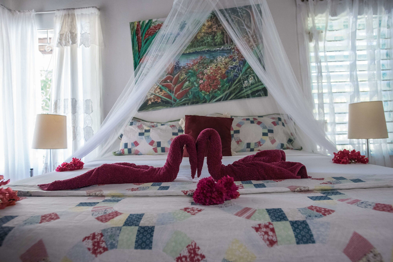 Bedroom 2, Beach Palm Villa