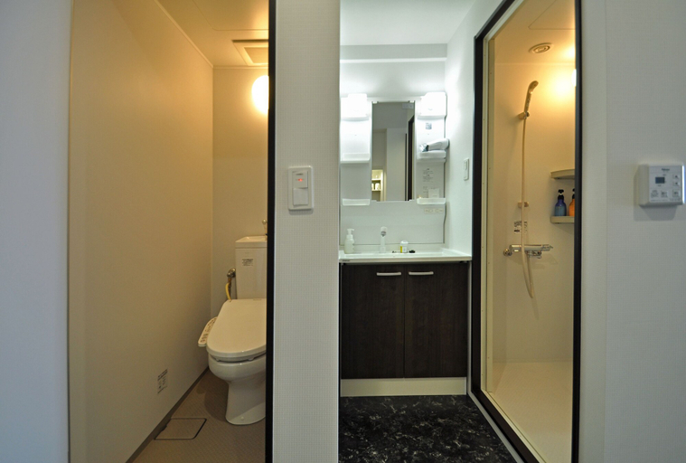 Bathroom 3, Beach Front Tower MIHAMA byDSH, Chatan