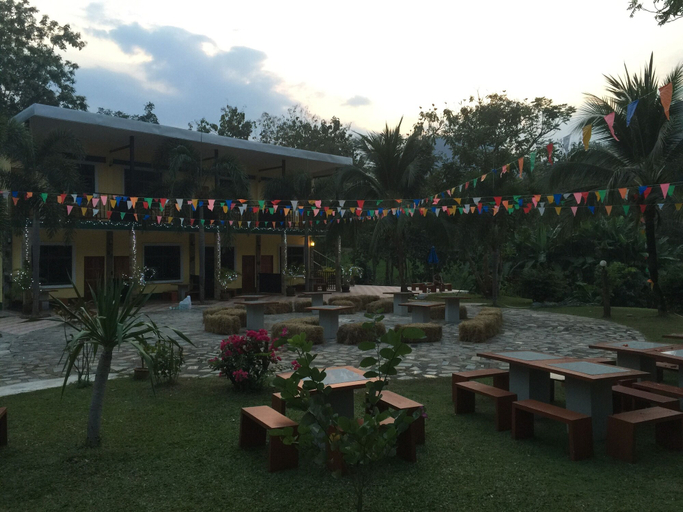 Food & Drinks 5, Pechmaneekan Beach Resort, Sai Yok