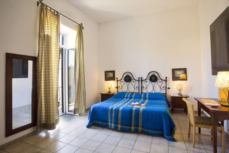 Bedroom 3, Hotel Villa Maria, Napoli