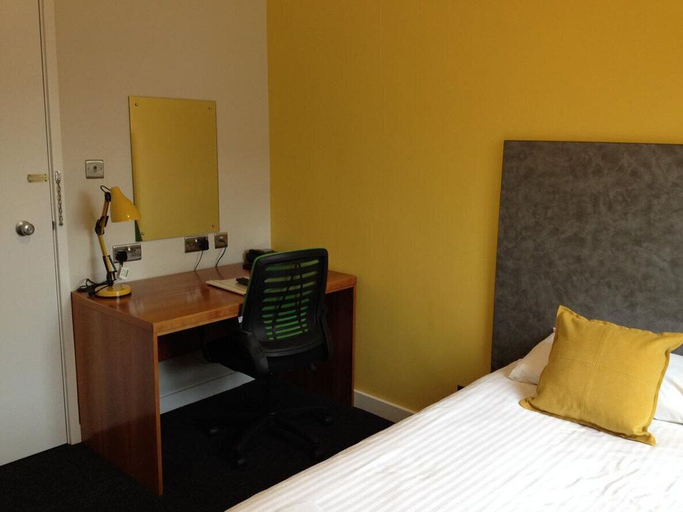 Bedroom 3, Mitchell Hall, Central Bedfordshire