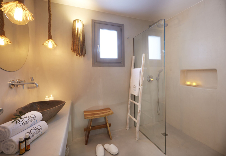 Bathroom, Eolia Kamari Villa, South Aegean