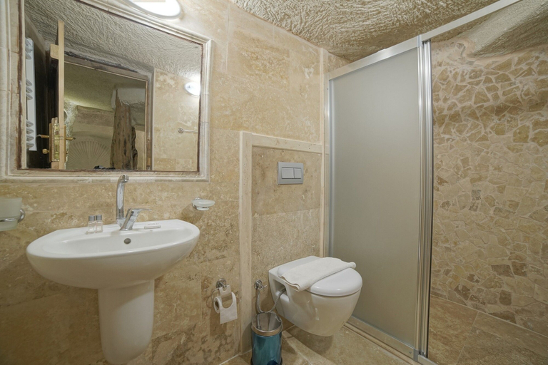 Bathroom 5, Melek Cave Hotel, Nevşehir