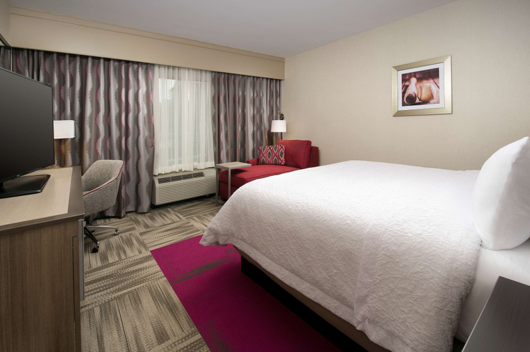 Bedroom 3, Hampton Inn Louisville East/Hurstbourne, Jefferson