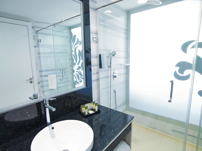 Bathroom 5, Hotel Riu Palace Meloneras, Las Palmas