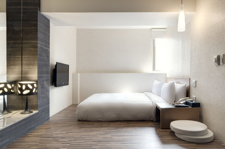 Bedroom 3, E-Coast Star Hotel, Keelung