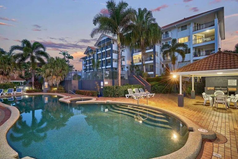 Exterior & Views 2, North Cove Waterfront Suites, Cairns