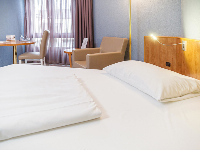 Bedroom 4, Golden Tulip Bielefeld City, Bielefeld