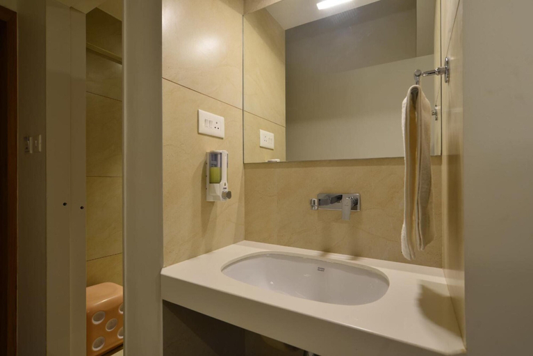 Bathroom 4, Hotel Panchavati Yatri, Nashik