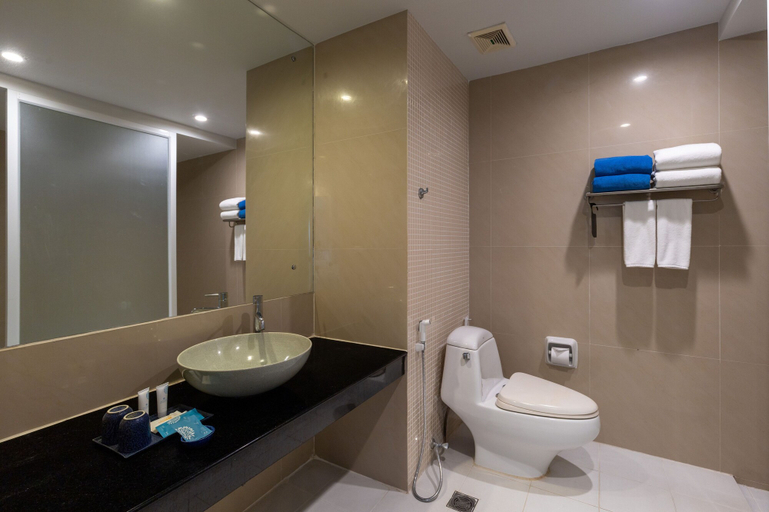 Bathroom 5, Occidental Bangtao Beach Resort, Phuket Island
