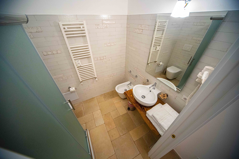 Bathroom 3, Agriturismo Masseria Del Crocifisso, Bari