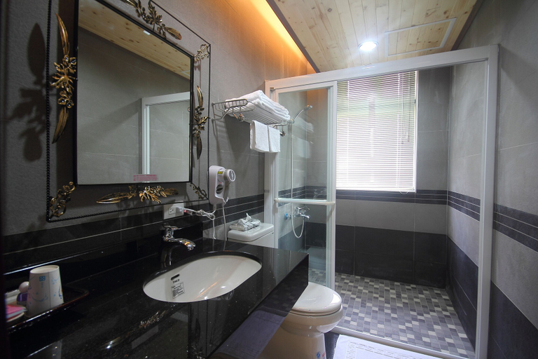Bathroom 5, Jimei Homestay, Hualien