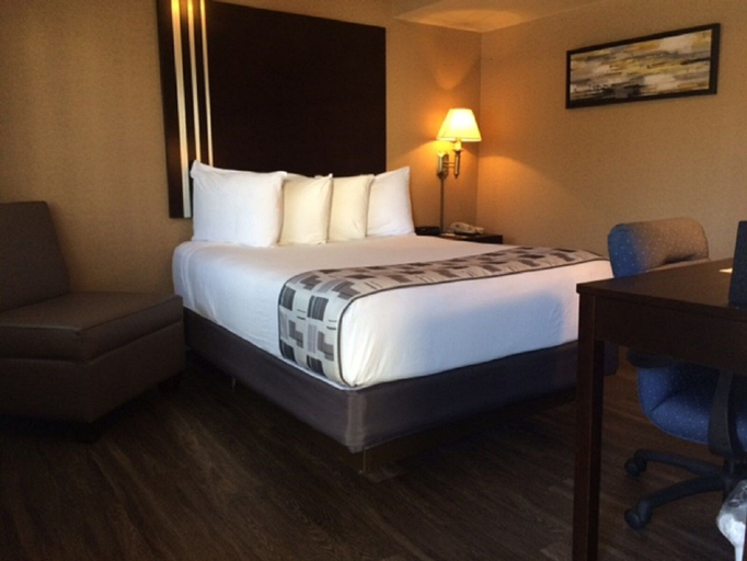 Bedroom 3, Super 8 by Wyndham Albany, Albany