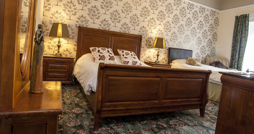 Bedroom 2, Bank Guest House, Highland