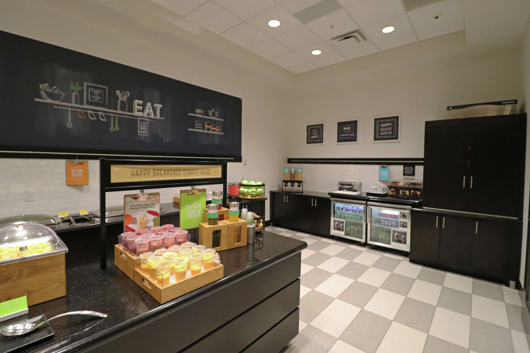 Food & Drinks 5, Hampton Inn Kearney, Buffalo