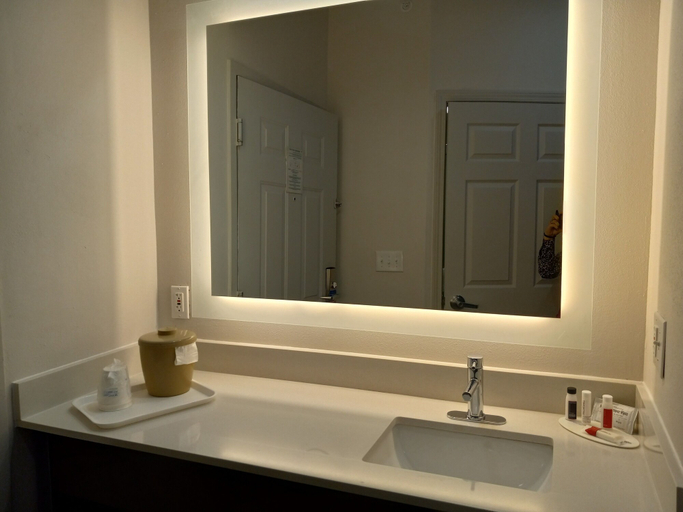 Bathroom 4, Comfort Inn Martinsville, Martinsville