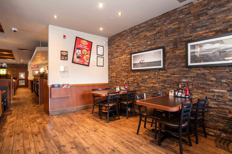 Food & Drinks 5, Sandman Hotel & Suites Regina, Division No. 6