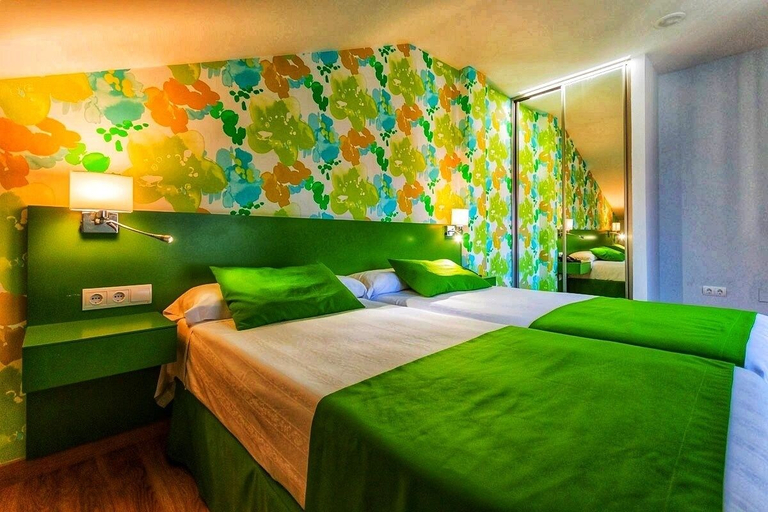 Bedroom 3, Hotel Bemón Playa, Cantabria