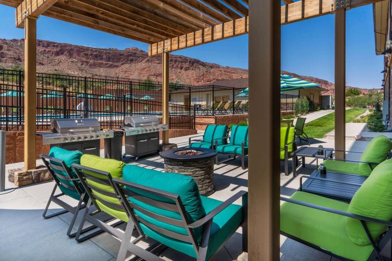 Food & Drinks 5, Wingate by Wyndham Moab, Grand