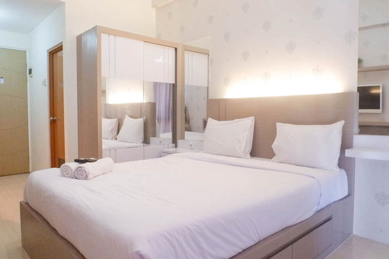 Bedroom 1, Well Appointed Studio Apartment at Bale Hinggil By Travelio, Surabaya