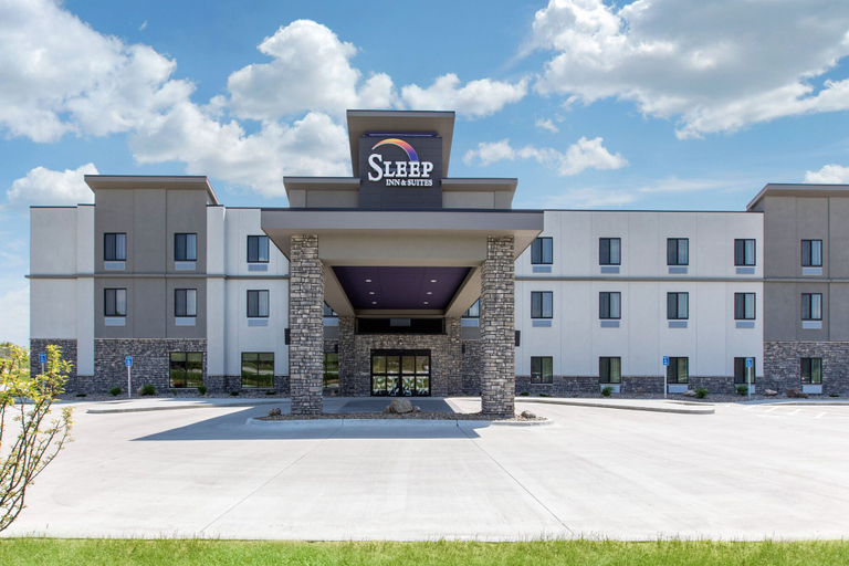 Exterior & Views 2, Sleep Inn & Suites Ankeny - Des Moines, Polk