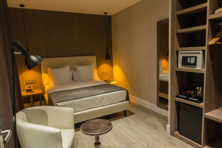 Bedroom 3, Hotel Oasis, Barcelona