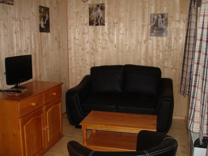 Others 5, Camping la Garenne, Dordogne