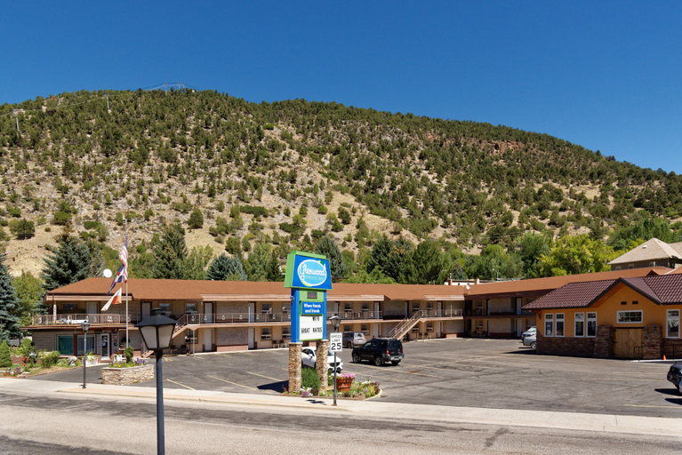 Exterior & Views 2, Glenwood Springs Inn, Garfield