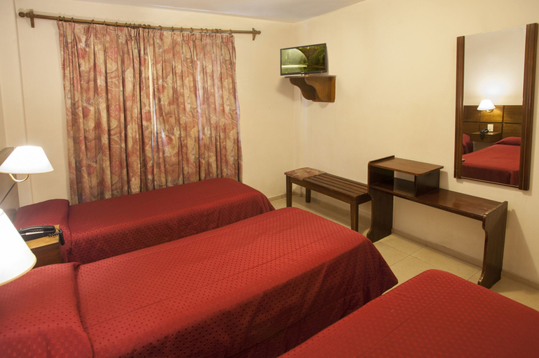 Bedroom 4, Hotel Carollo, Capital
