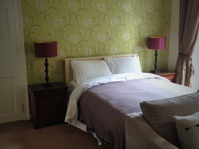 Bedroom 2, Ashtree House Hotel, Renfrewshire