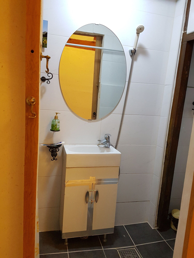 Bathroom 4, Gongsimga Hanok Guesthouse, Jongno