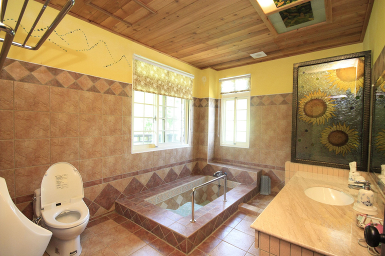 Bathroom 4, EOS Resort, Nantou