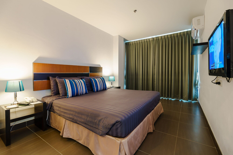 Bedroom 3, Vogue Pattaya Hotel, Pattaya