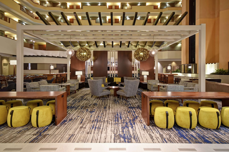 Food & Drinks 5, Embassy Suites Charleston, Kanawha