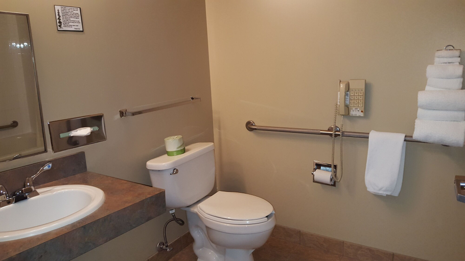 Bathroom 4, SureStay by Best Western Pincher Creek, Division No. 3